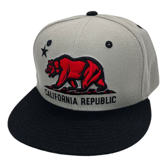 California Republic Cali Bear Flag Flat Bill Snapback Cap Hat Grey with Red Bear - Picture 3 of 4